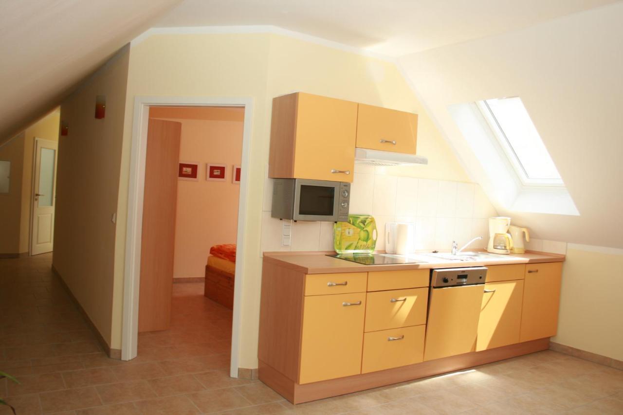 Ferienresidenz Am Strom Apartment Rostock Exterior foto